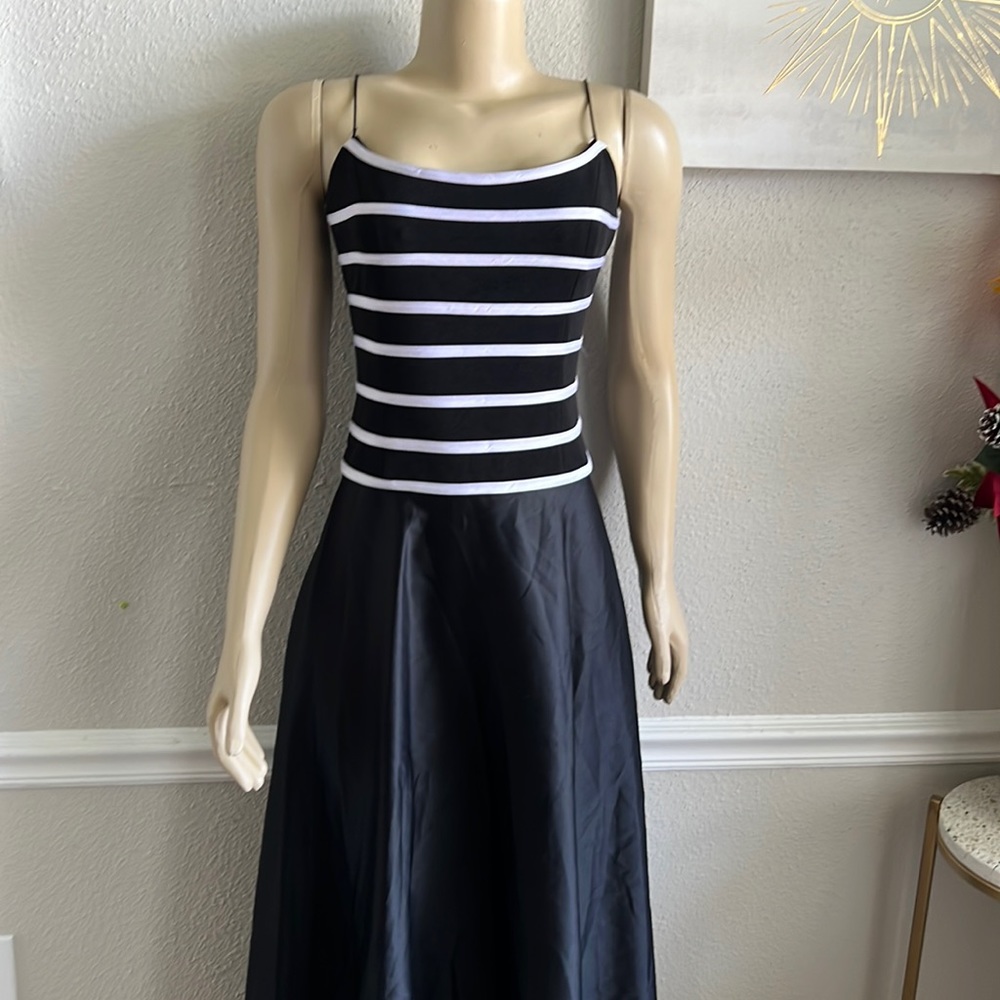 Js Collections Petite 8p Pink & Black Striped Mes… - image 1